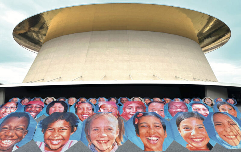 MERRY PROJECT笑顔と平和のインスタレーション